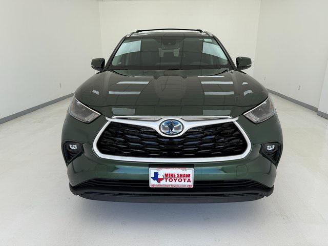 used 2024 Toyota Highlander Hybrid car, priced at $51,942