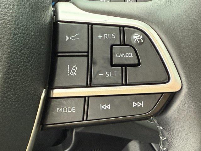 used 2024 Toyota Highlander Hybrid car, priced at $51,942