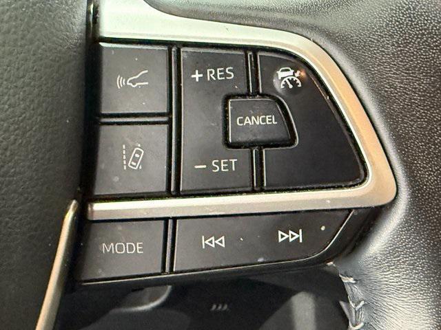 used 2022 Toyota Highlander car, priced at $31,591