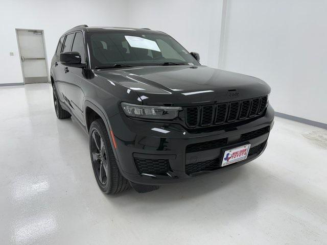 used 2022 Jeep Grand Cherokee L car, priced at $30,796