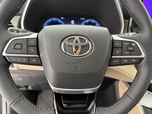 new 2025 Toyota Highlander car, priced at $50,698