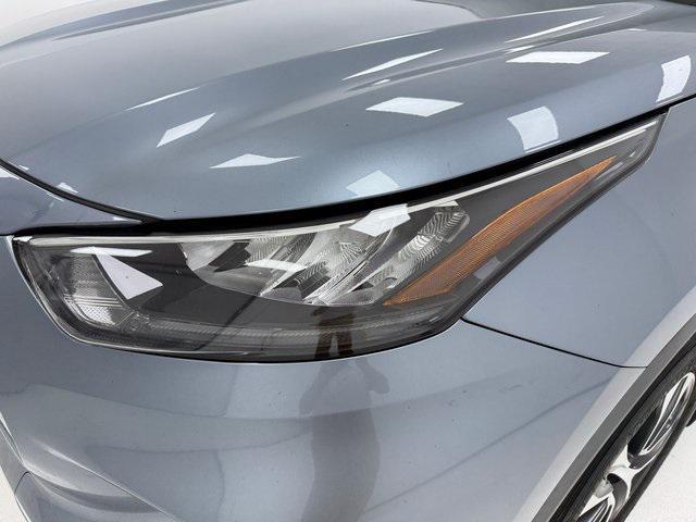 used 2020 Toyota Highlander car, priced at $27,366