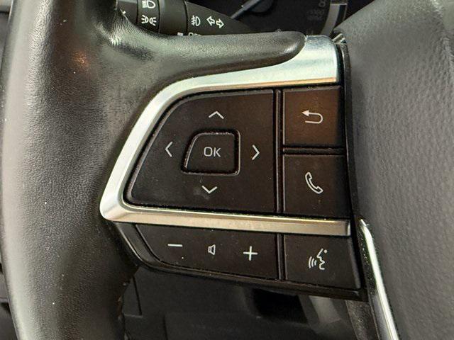 used 2020 Toyota Highlander car, priced at $27,366