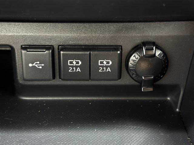 used 2020 Toyota Highlander car, priced at $27,366