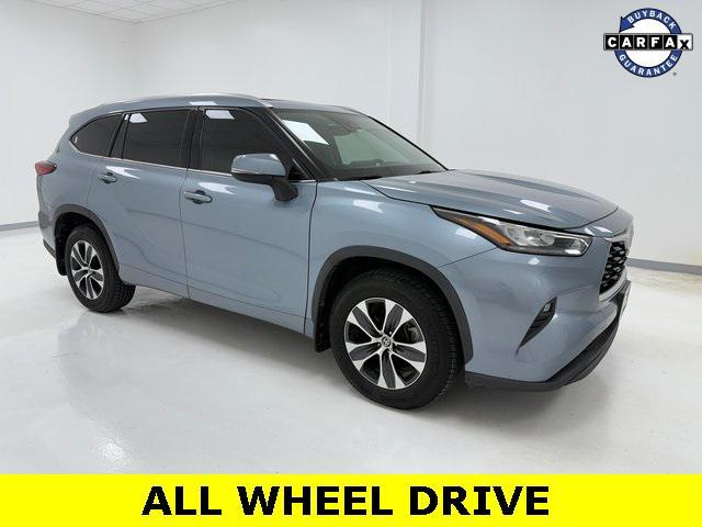 used 2020 Toyota Highlander car, priced at $27,366