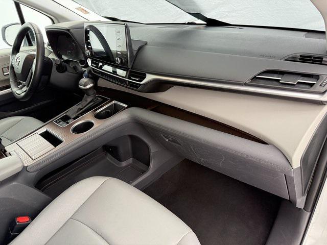 used 2023 Toyota Sienna car, priced at $38,084