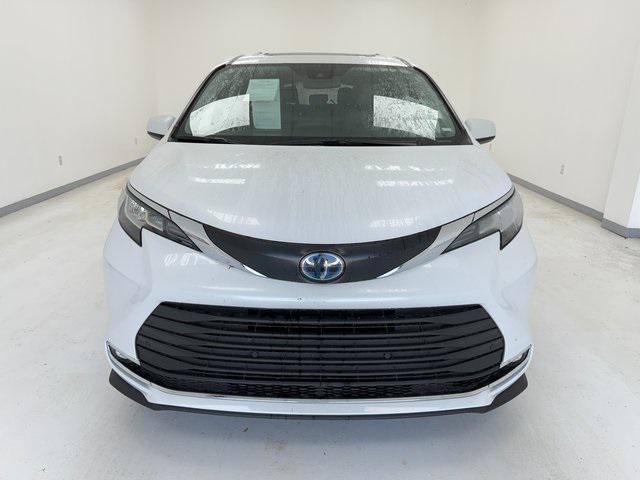 used 2023 Toyota Sienna car, priced at $41,988