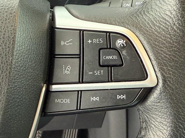 used 2023 Toyota Sienna car, priced at $38,084