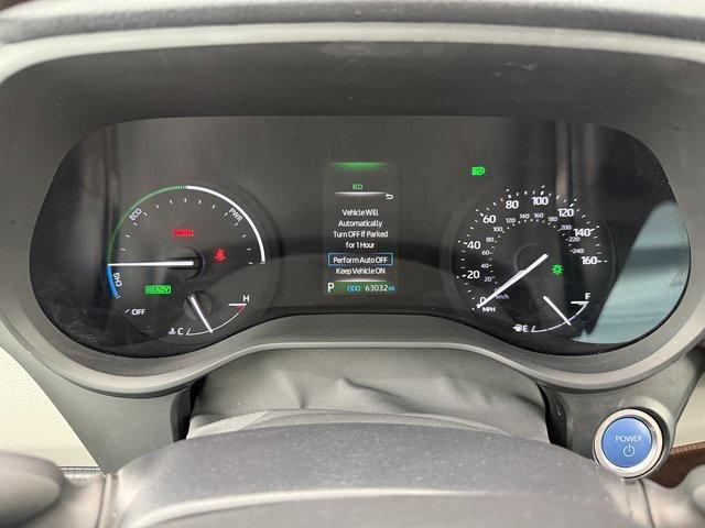 used 2023 Toyota Sienna car, priced at $38,084