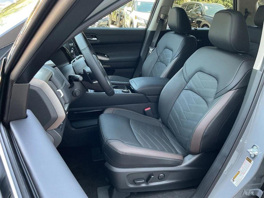 new 2025 Nissan Pathfinder car, priced at $51,123