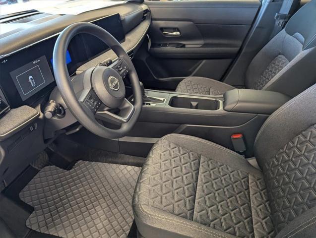 new 2025 Nissan Kicks car, priced at $24,811