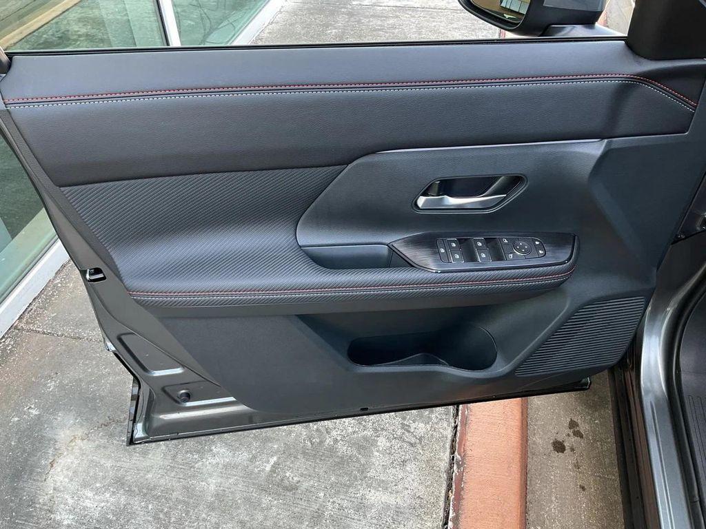 new 2025 Nissan Kicks car, priced at $27,146