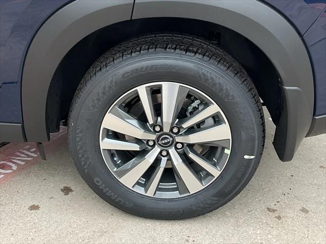 new 2025 Nissan Pathfinder car, priced at $41,428