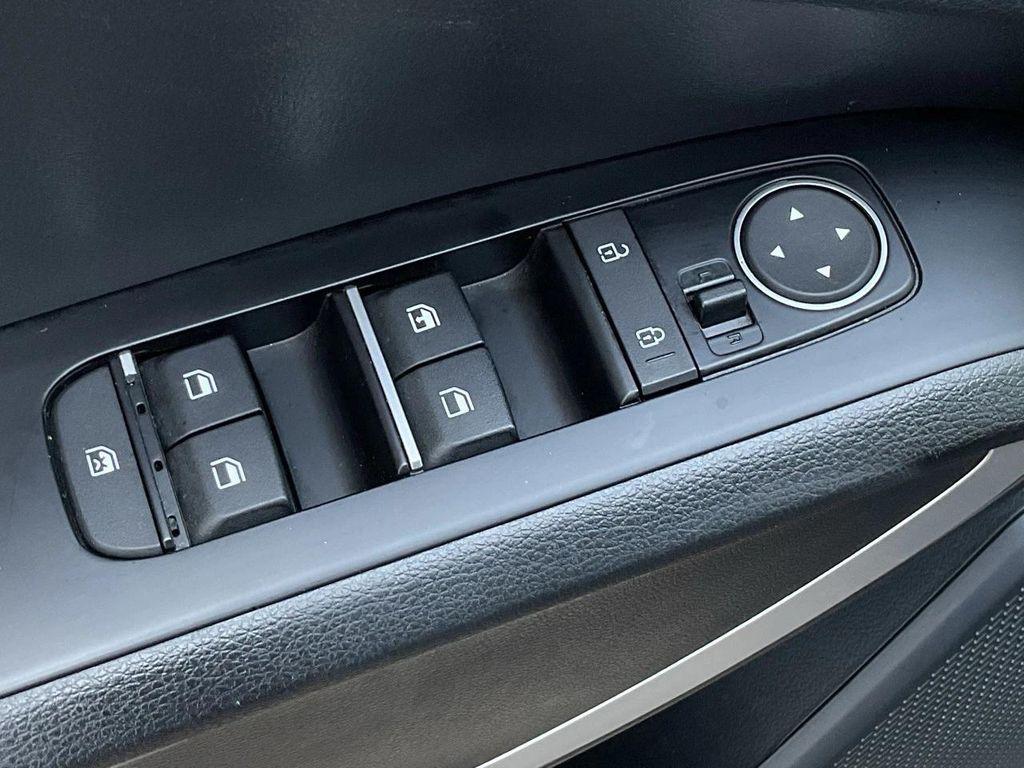 used 2024 Kia Soul car, priced at $16,401
