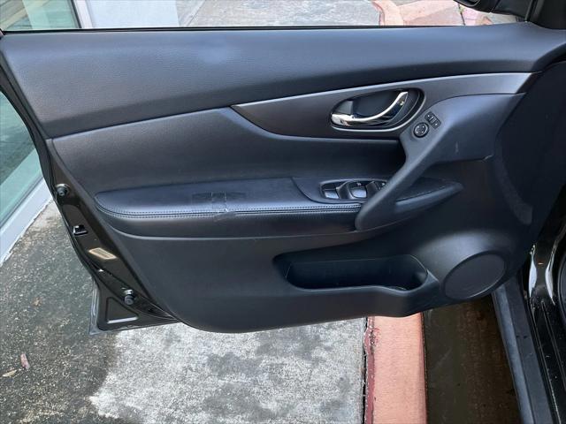 used 2014 Nissan Rogue car, priced at $10,901
