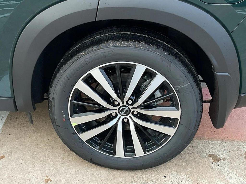 new 2025 Nissan Pathfinder car, priced at $50,713