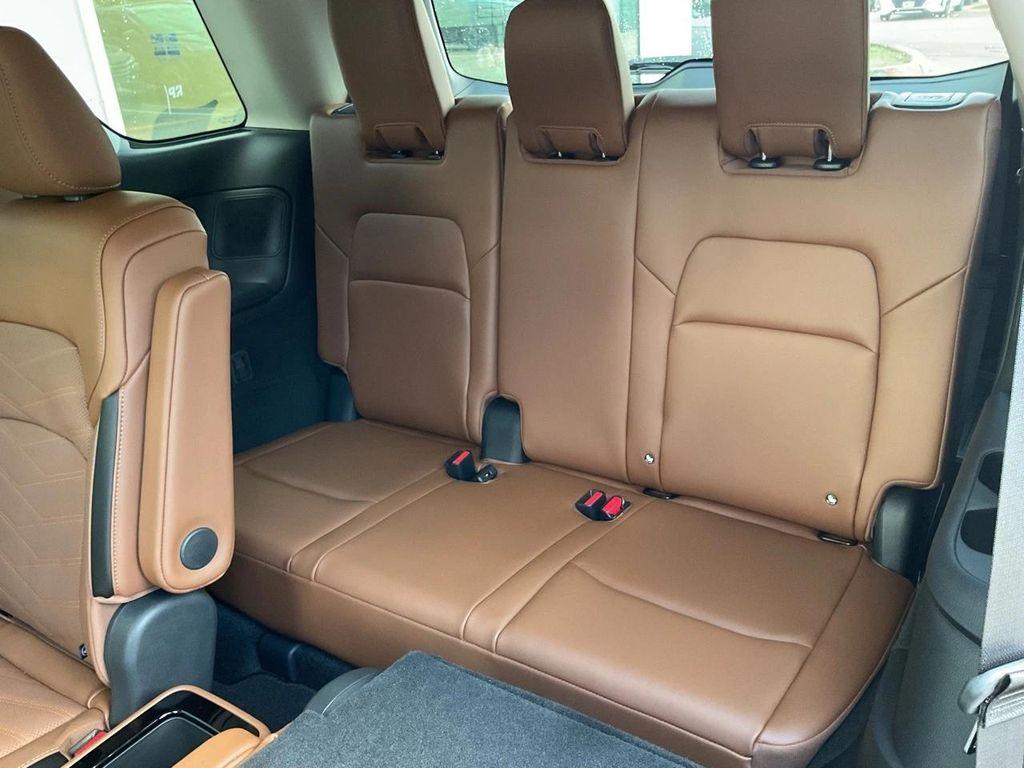 new 2025 Nissan Pathfinder car, priced at $50,713