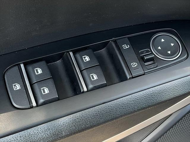 used 2023 Kia Soul car, priced at $15,401