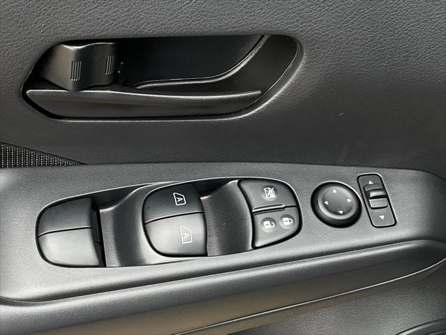 new 2025 Nissan Kicks car, priced at $22,997