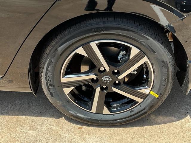 new 2025 Nissan Sentra car, priced at $23,576