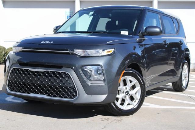 used 2022 Kia Soul car, priced at $15,401