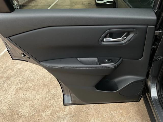 new 2025 Nissan Rogue car, priced at $30,253