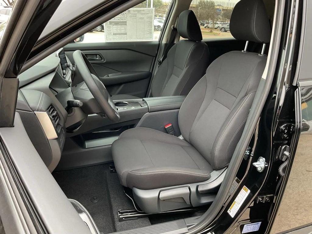 new 2025 Nissan Rogue car, priced at $29,677