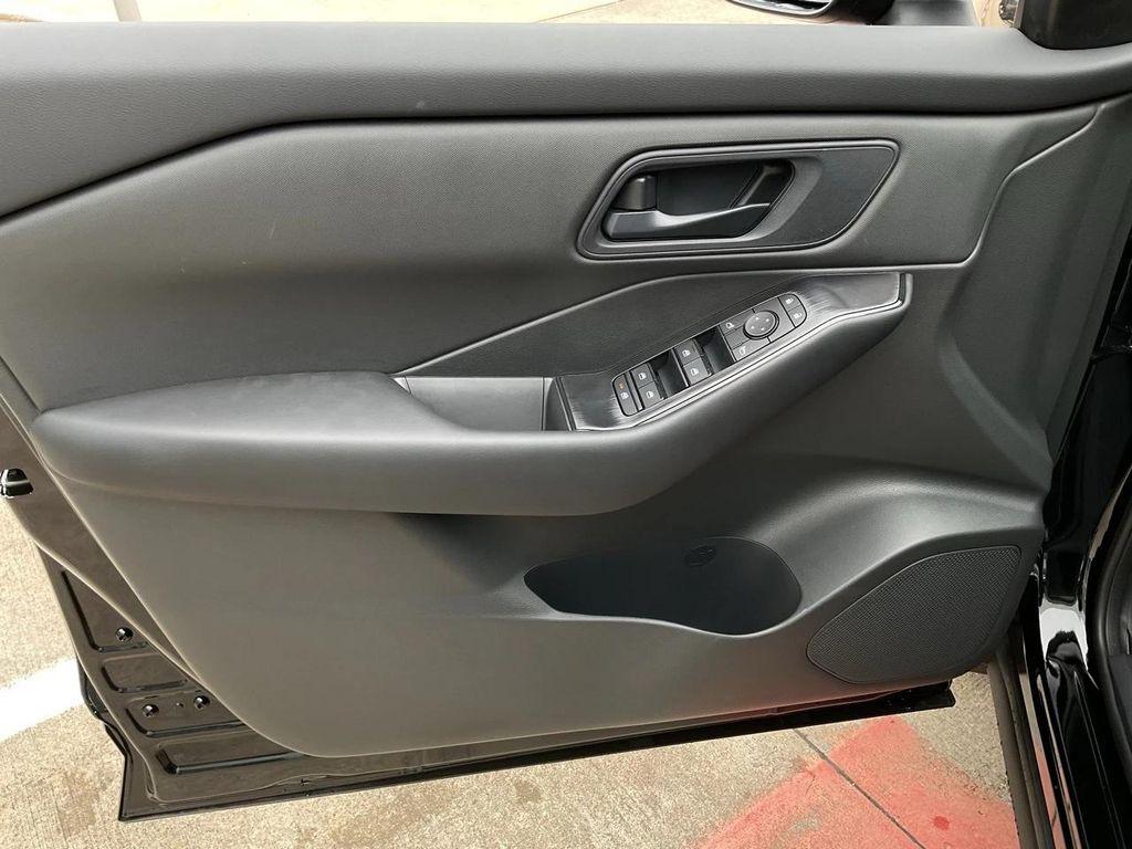 new 2025 Nissan Rogue car, priced at $29,677