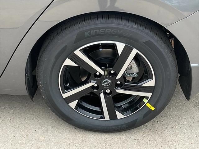 new 2025 Nissan Sentra car, priced at $23,192