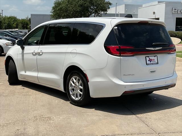 used 2023 Chrysler Pacifica car, priced at $23,701