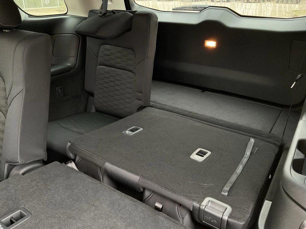 new 2025 Nissan Pathfinder car, priced at $39,610