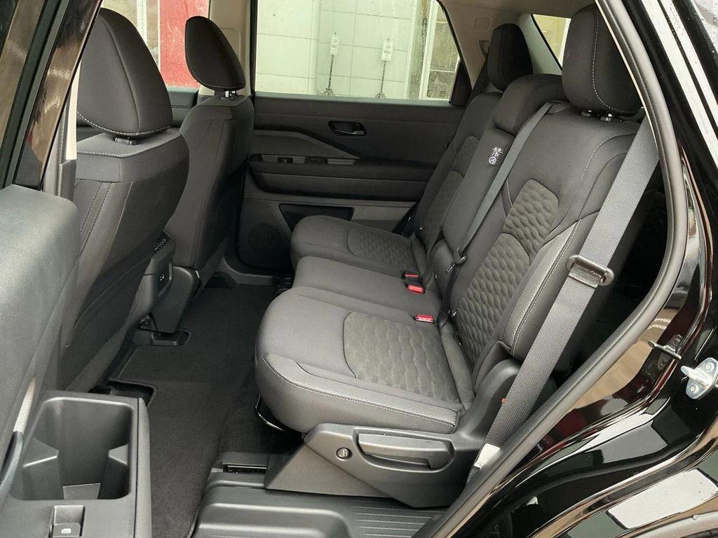 new 2025 Nissan Pathfinder car, priced at $39,610