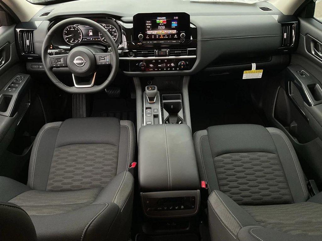 new 2025 Nissan Pathfinder car, priced at $39,610
