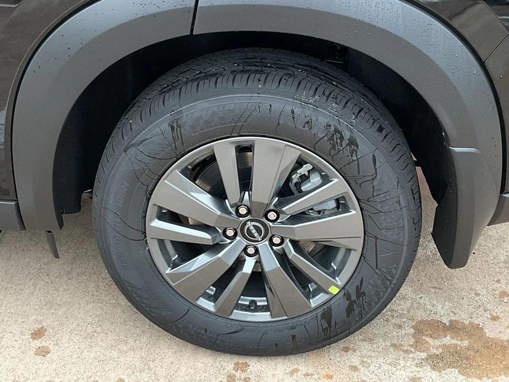 new 2025 Nissan Pathfinder car, priced at $39,610