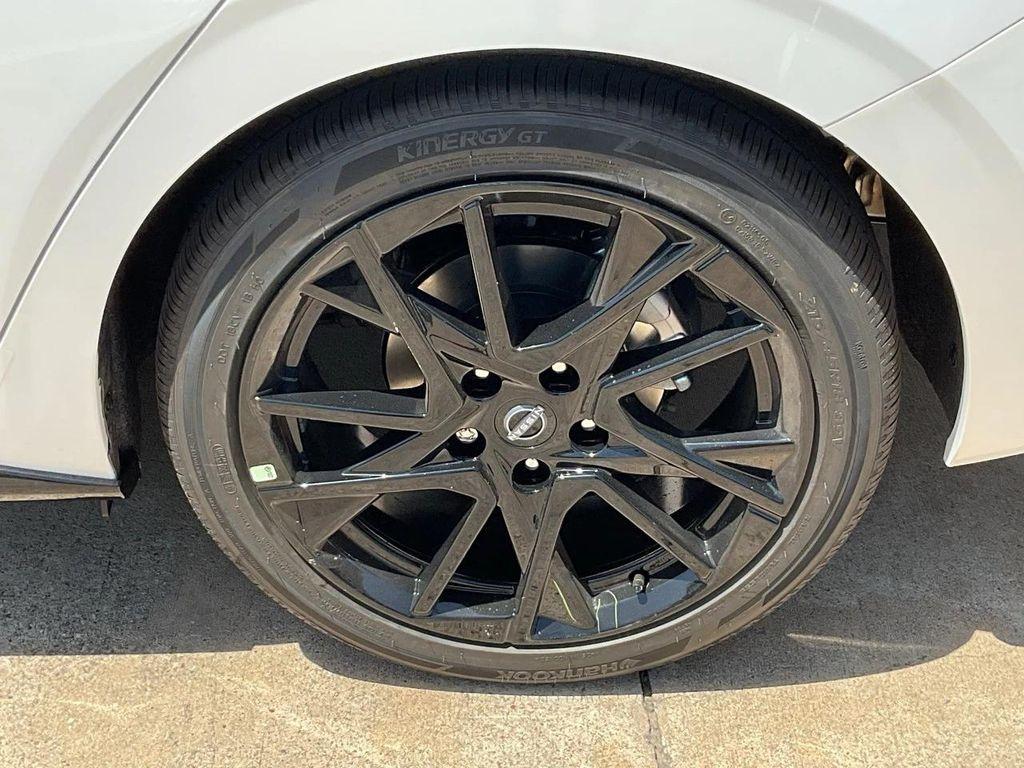 new 2025 Nissan Sentra car, priced at $26,370