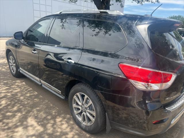 used 2016 Nissan Pathfinder car
