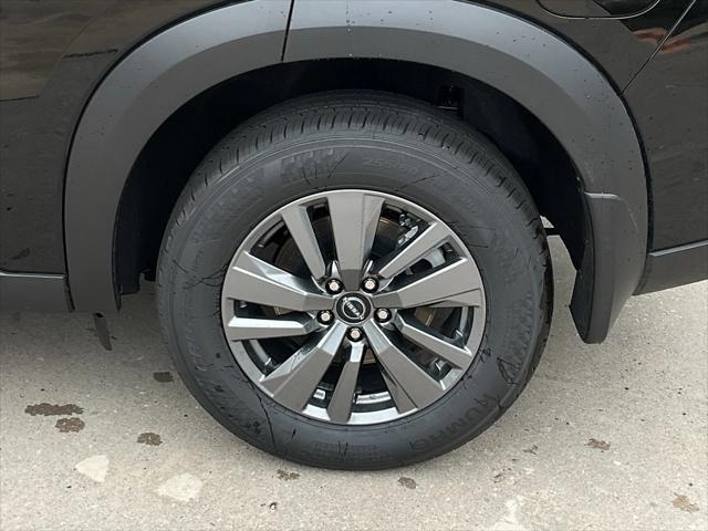 new 2025 Nissan Pathfinder car, priced at $39,466