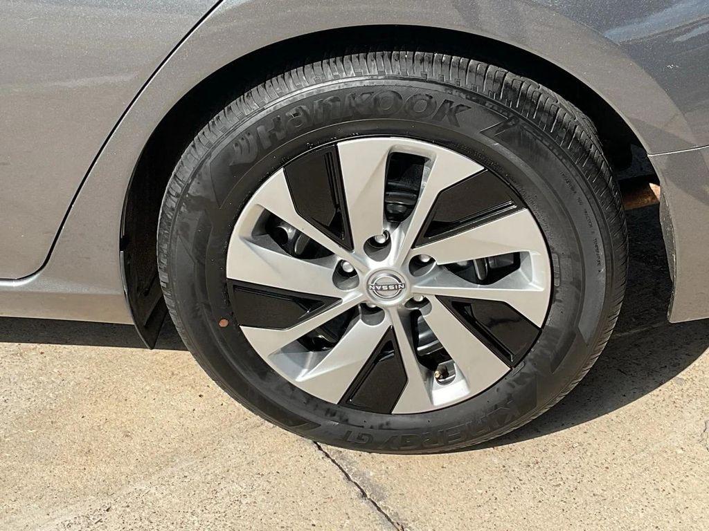 used 2024 Nissan Altima car, priced at $17,401