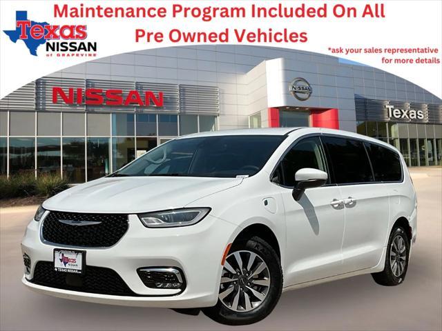 used 2023 Chrysler Pacifica Hybrid car, priced at $23,901