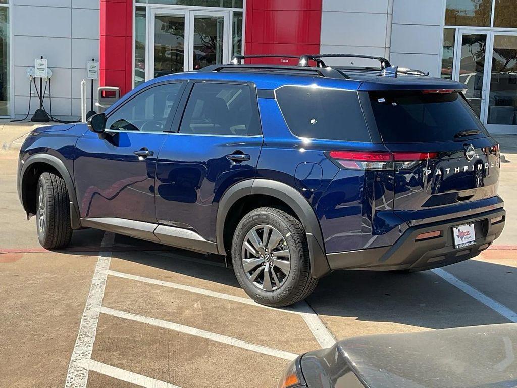 new 2025 Nissan Pathfinder car, priced at $39,114