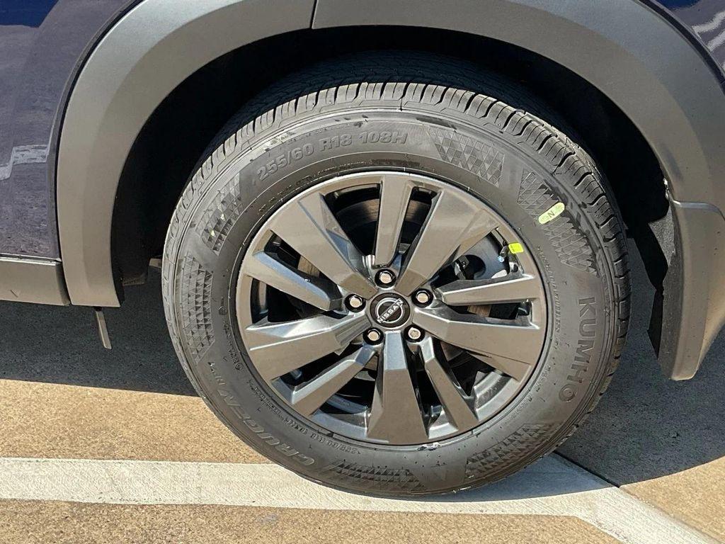 new 2025 Nissan Pathfinder car, priced at $39,114