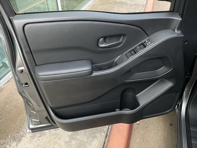 new 2025 Nissan Frontier car, priced at $33,450