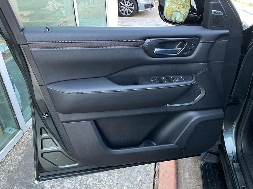 new 2026 Nissan Armada car, priced at $73,050