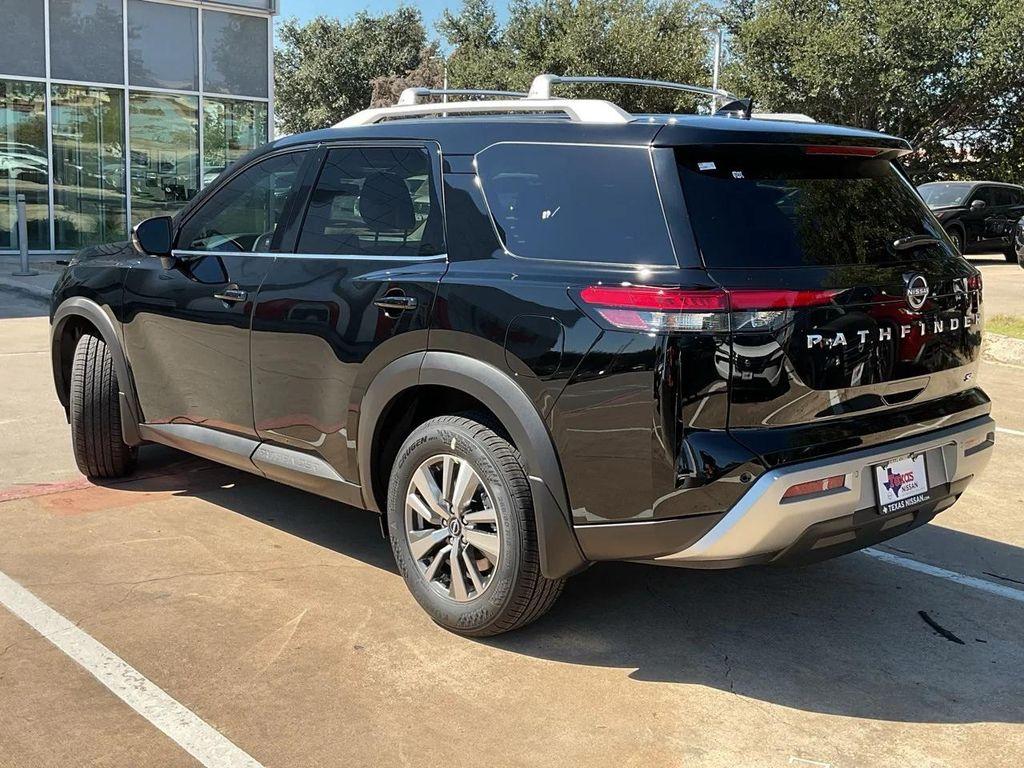 new 2025 Nissan Pathfinder car, priced at $41,634