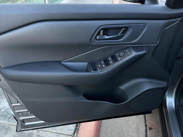 new 2025 Nissan Rogue car, priced at $29,677