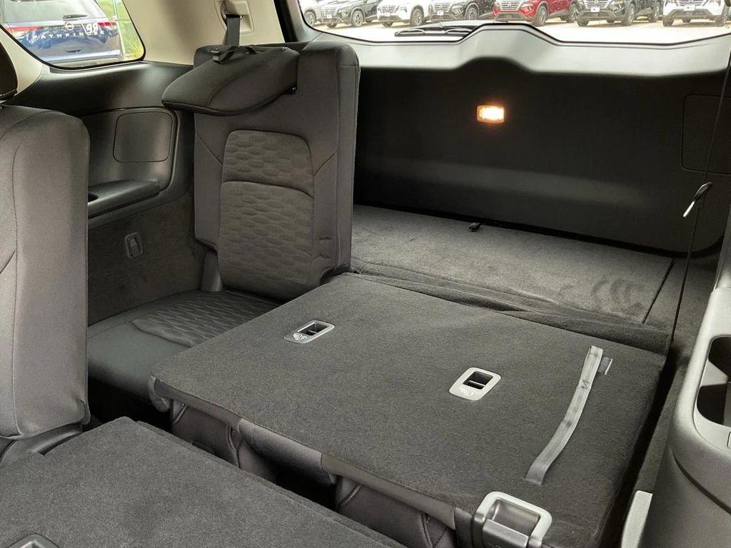 new 2025 Nissan Pathfinder car, priced at $39,000