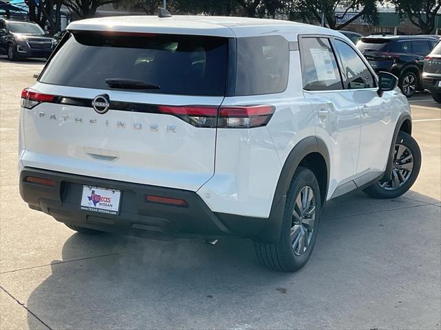 new 2025 Nissan Pathfinder car, priced at $39,365