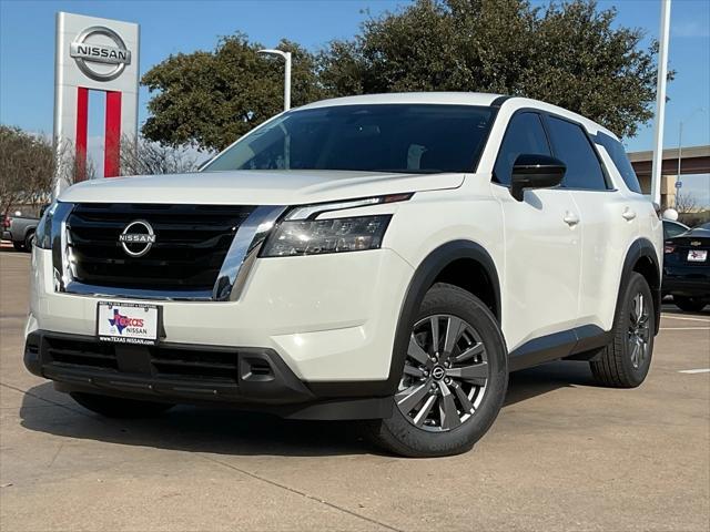 new 2025 Nissan Pathfinder car, priced at $39,365