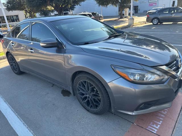 used 2016 Nissan Altima car