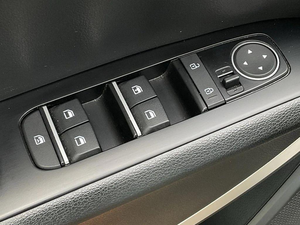 used 2024 Kia Soul car, priced at $16,201